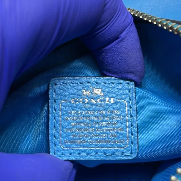 Coach 36501 Swagger Swingpack in Polished Pebble Leather Silver/Azure In EUC - Picture 12 of 16